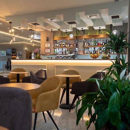 Kraal Apartments Vlorë エクステリア 写真