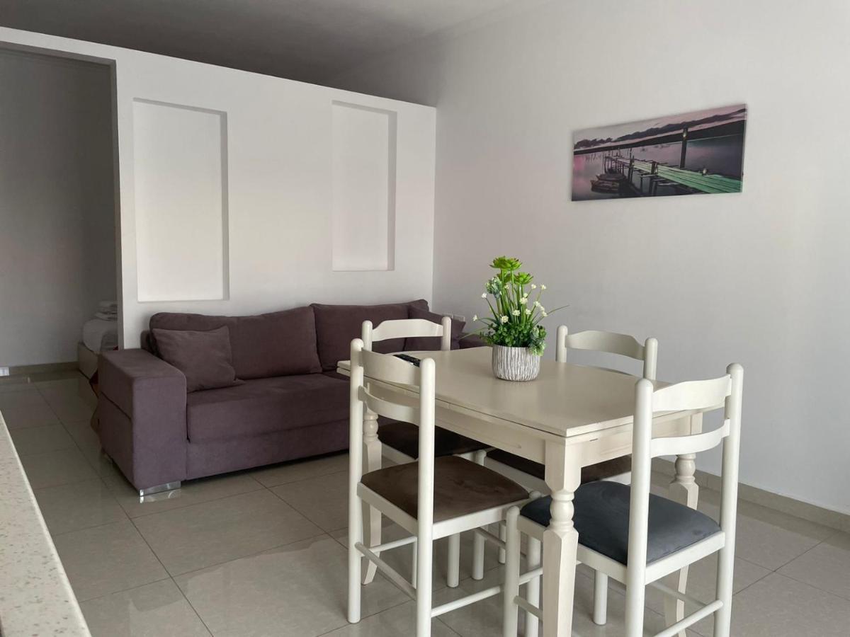 Kraal Apartments Vlorë エクステリア 写真