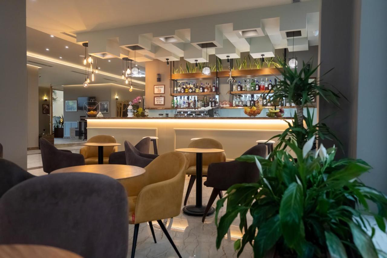 Kraal Apartments Vlorë エクステリア 写真