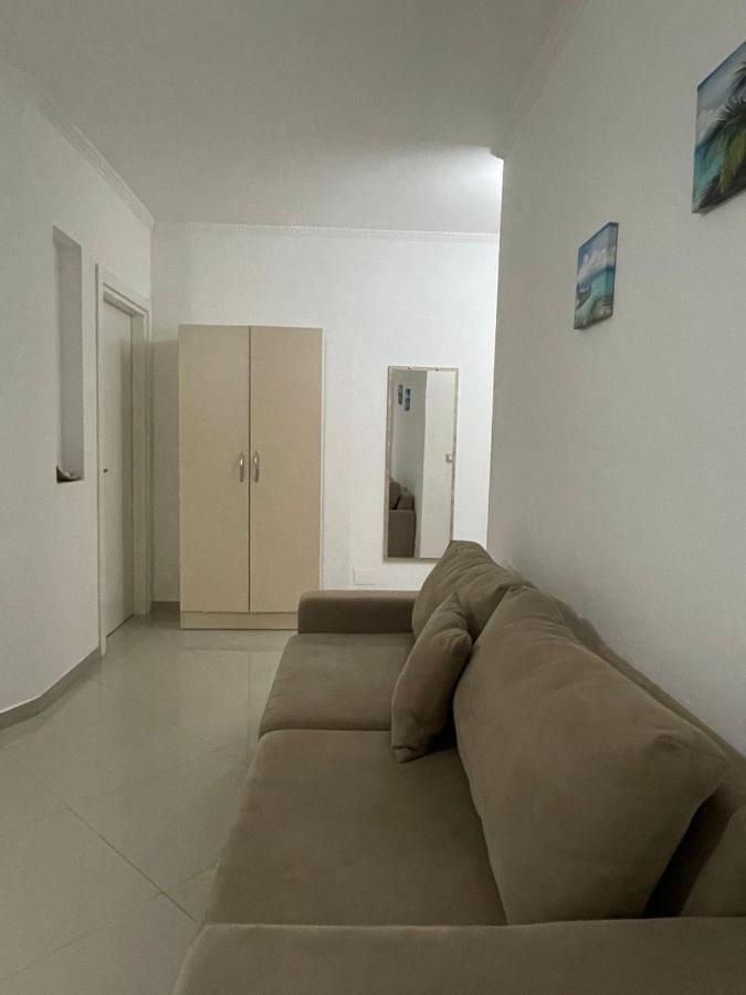 Kraal Apartments Vlorë エクステリア 写真