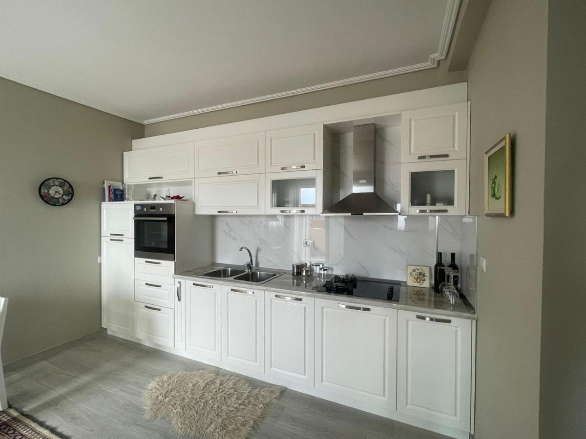 Kraal Apartments Vlorë エクステリア 写真