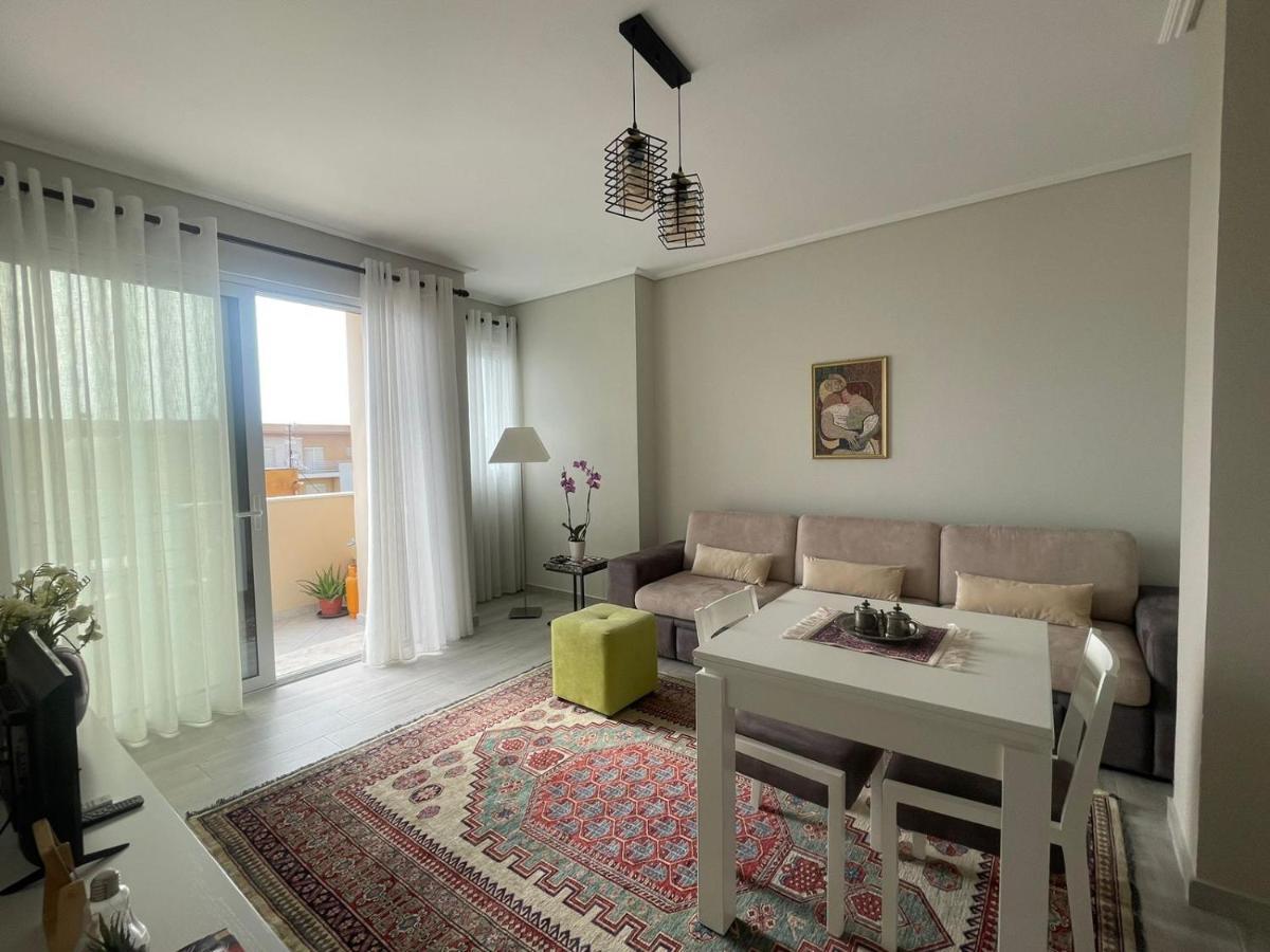Kraal Apartments Vlorë エクステリア 写真